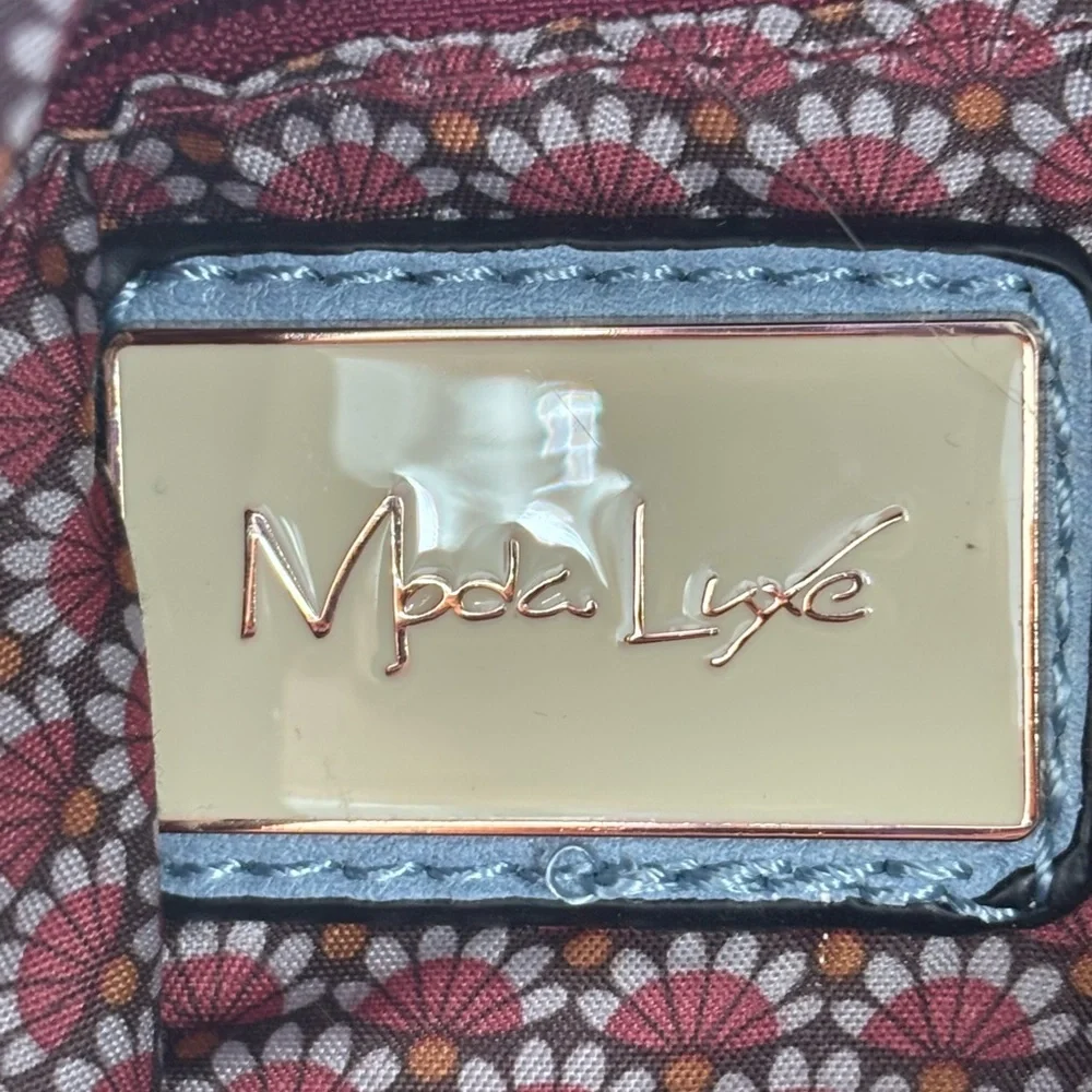 Moda Luxe Alyssa Clutch - Picture 2 of 13